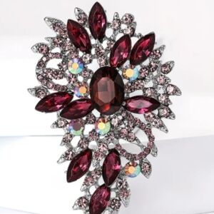 🆕️ VINTAGE-INSPIRED DEEP PLUM RHINESTONE BROOCH